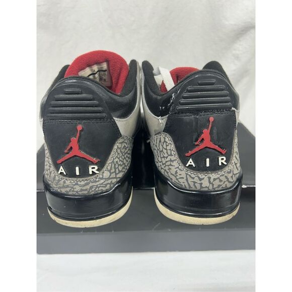 Size 11 - Jordan 3 Retro Stealth 2011 - Picture 5 of 8